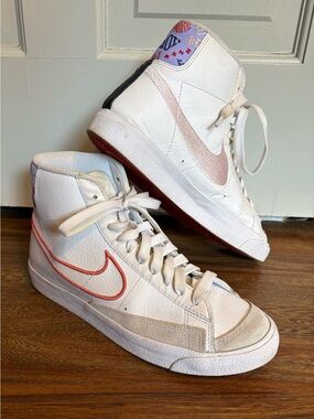 Nike Blazers Mid ‘77 SE GS White Magic Ember 6.5Y